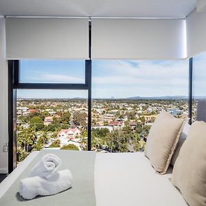 One-Bedroom Top Floor Apartment
